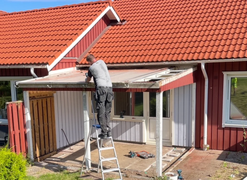 Rivning av uterum i Varberg - Varbergs HemService - Varbergs HemService rivning_uterum_varberg_2